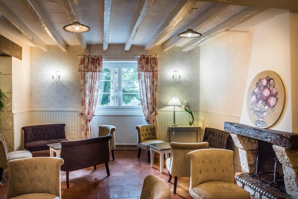 Hotel L'auberge Du Port Des Roches 3*