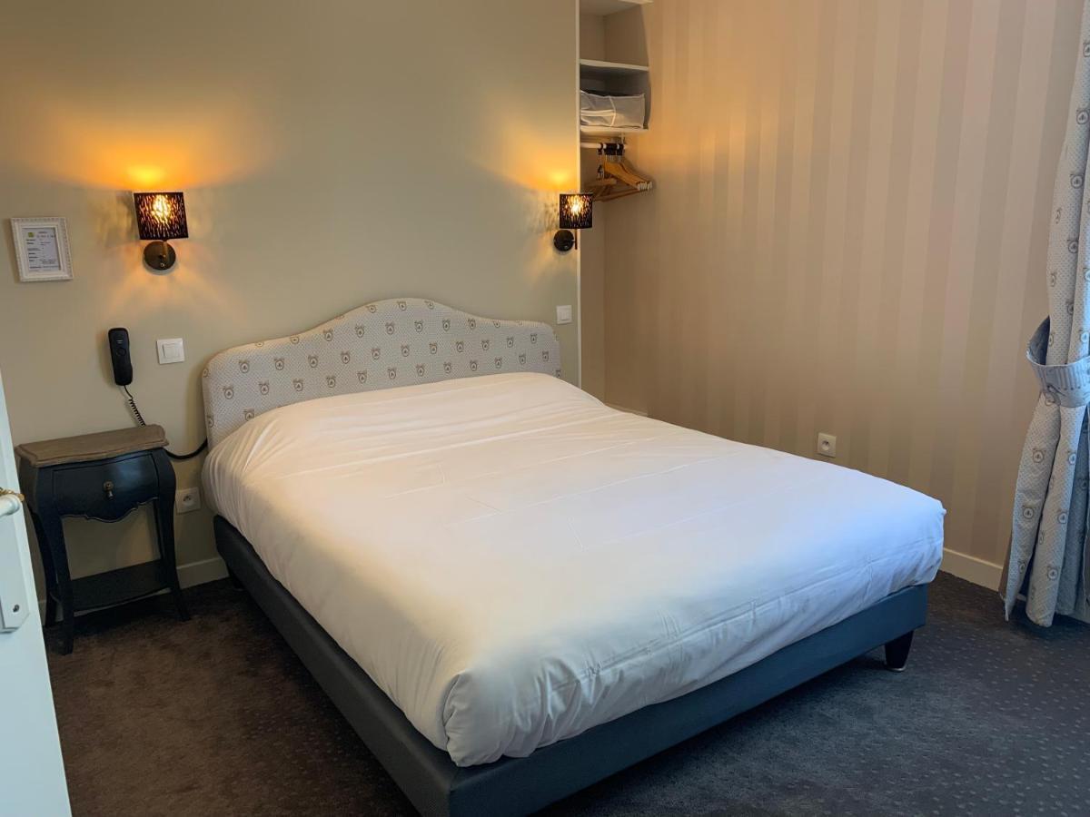 Hotel L'auberge Du Port Des Roches 3*